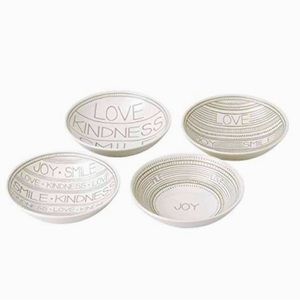 NWT! Set of 4 Bowls, Royal Doulton Ellen Degeneres Taupe Joy Set